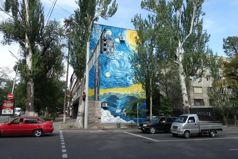 More fantastic murals.