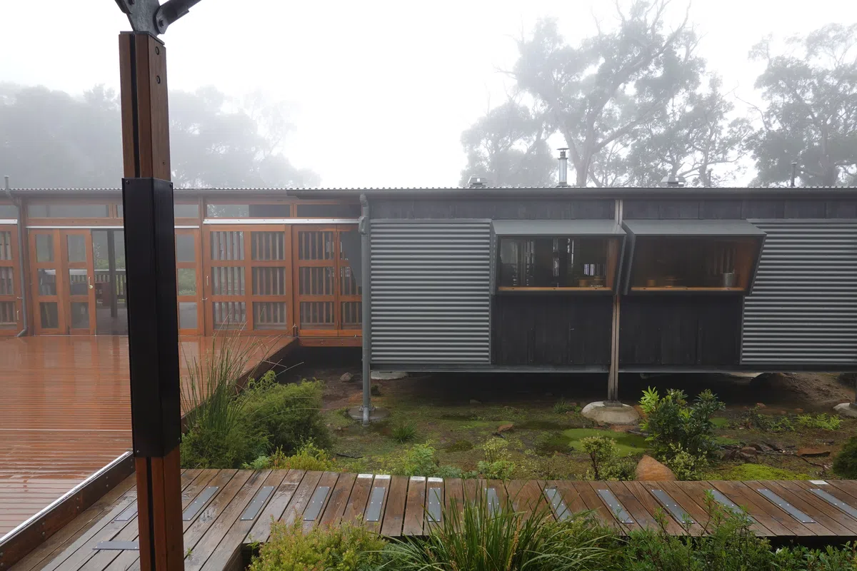 Rainy morning, Munro Cabin
