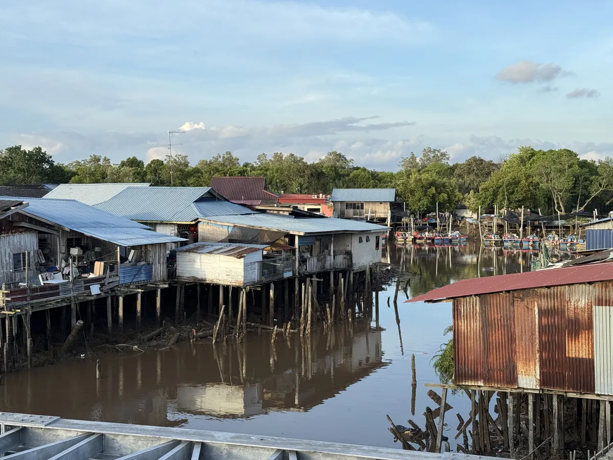Houses on the river at Pontian